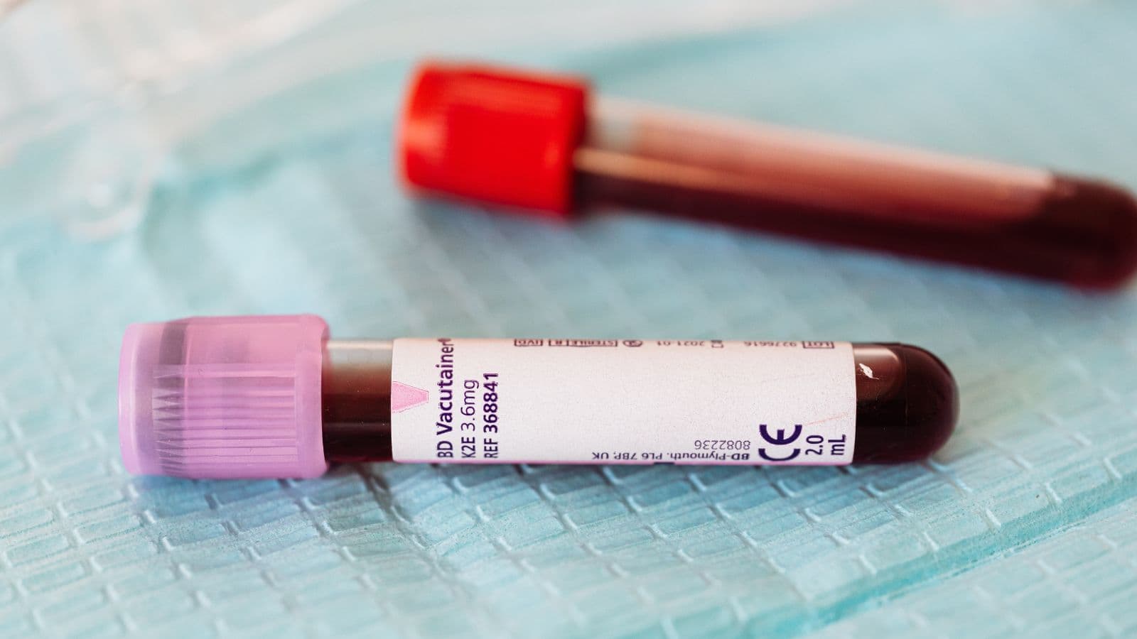 Tubes médicaux contenant des prélèvements sanguins